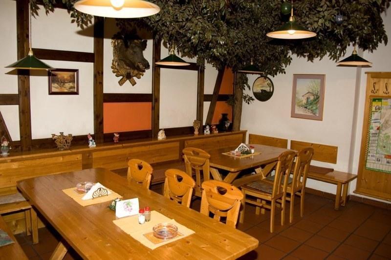 Gasthof Ludl Groß-Enzersdorf Exterior foto