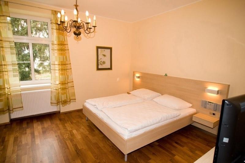 Gasthof Ludl Groß-Enzersdorf Habitación foto